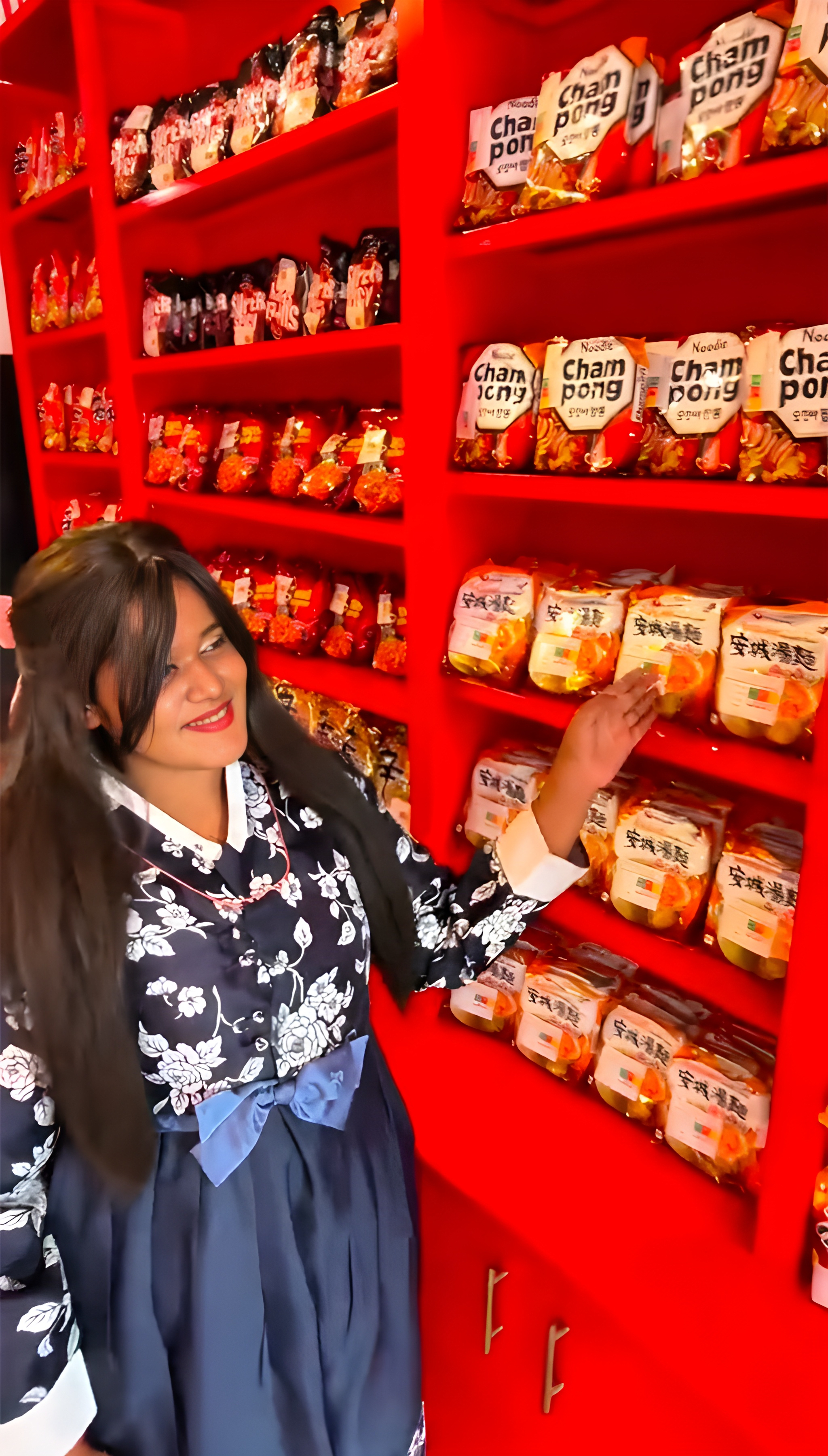 Interactive Korean Ramen Bar Feature – K-Food Review
